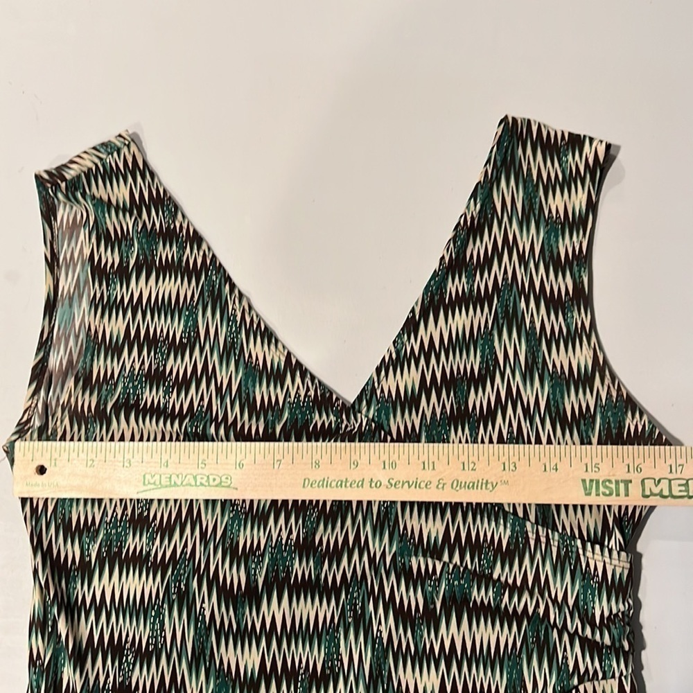 M.k.m Designs Dress v neck - Picture 8 of 10